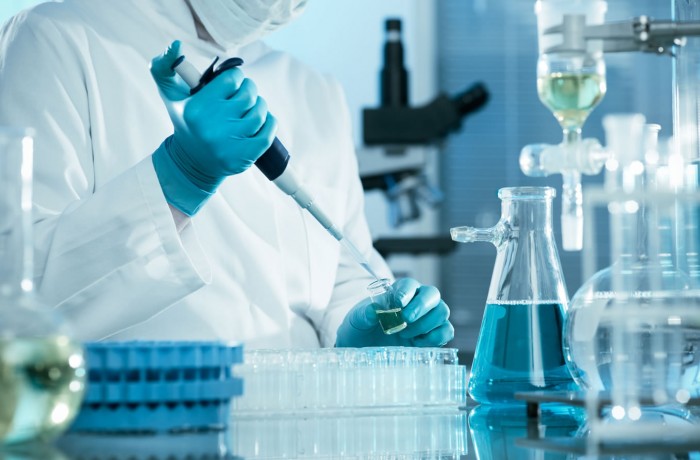 what are the common laboratory equipment and their uses